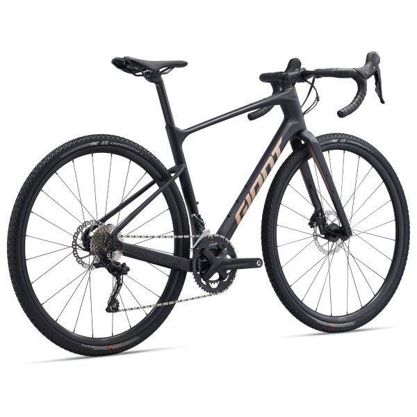 Giant Revolt Advanced 3 (2022)